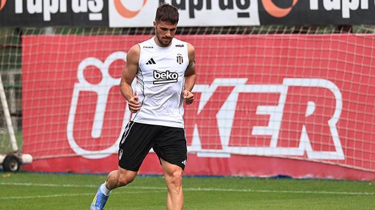 Beşiktaşta Sergen Yalçın 2 ismin üstünü çizdi Ayrılık kararı