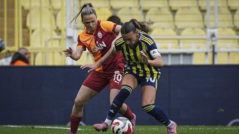 Fenerbahçe, Kadıköyde Galatasarayı mağlup etti Liderliği aldı