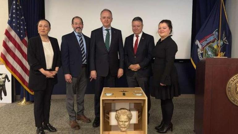 2.000 yıllık imparator eve döndü Boubon’un kayıp hazinesi Türkiye’de