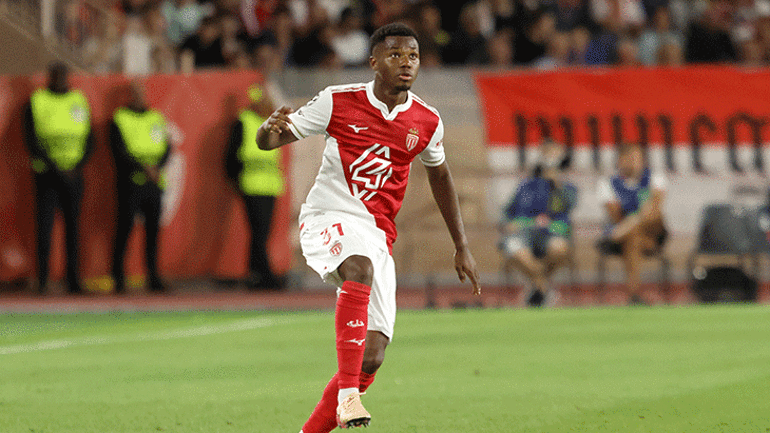 Fransız gazeteci Galatasaray maçı öncesi açıkladı Osimhen ve Saneden çekiniyoruz