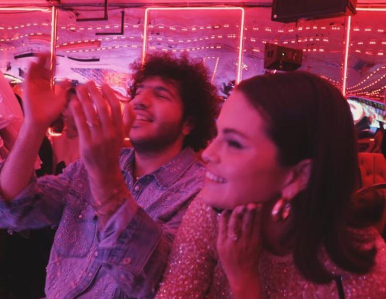 Tek paylaşımı yine milyon beğeni aldı Instagramın yıldızı yorumları sınırlandırdı