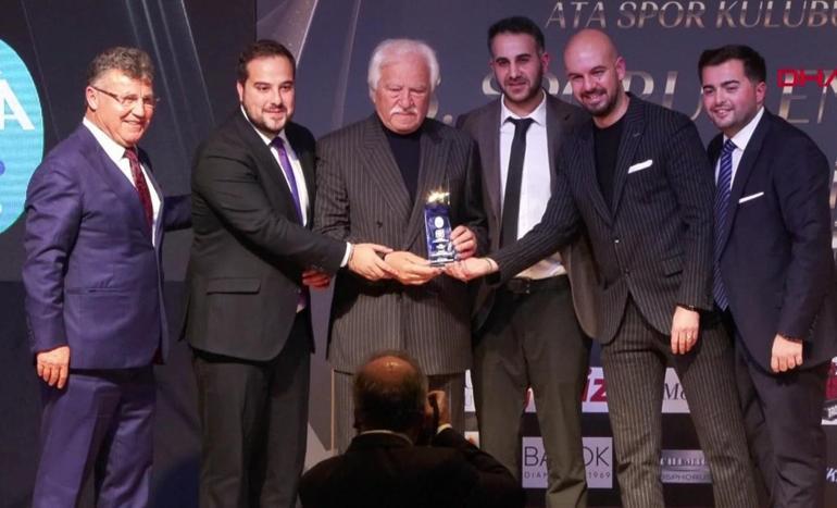 90’lar Futbol Smart, “Yılın Spor-Magazin Programı” oldu