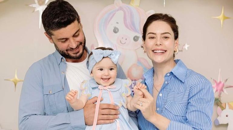 Boşanma dedikodularına tokat gibi yanıt Ünlü çiftten aşk dolu poz