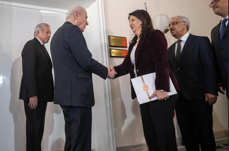 Bahçeli, DEM Parti heyetini kabul etti Pervin Hanım her konuyu açıklıkla ifade ettiler. Her cümlesine imzamı atıyorum