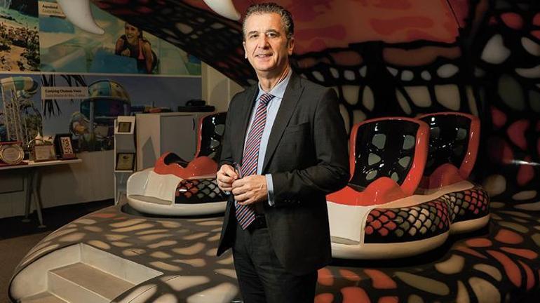 Su kaydırağından imparatorluk kurdu