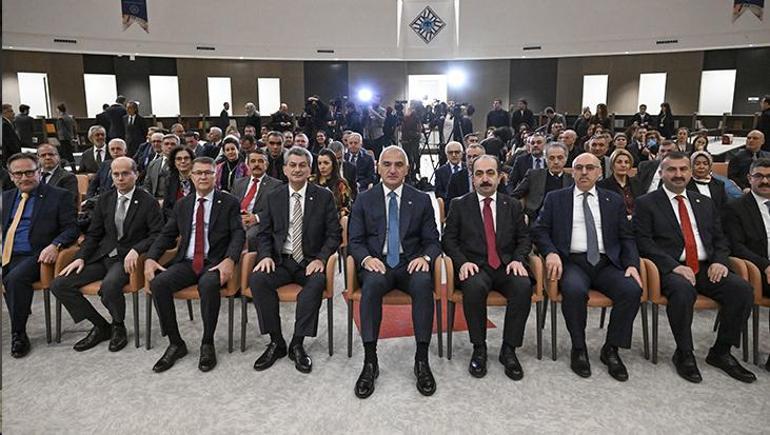 Türk Tarih Kurumunun 100 eserden oluşan Genel Okuyucu Dizisi Kitapları tanıtıldı