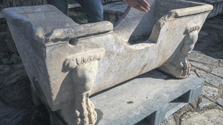 Efes’te bir Mısır tanrısı