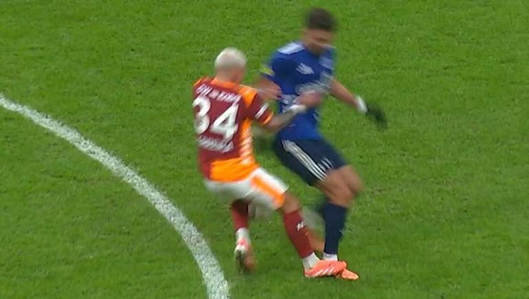 Eski hakemler Galatasaray-Kasımpaşa maçının tartışmalı pozisyonlarını değerlendirdi Alper Akarsunun kararı yanlış