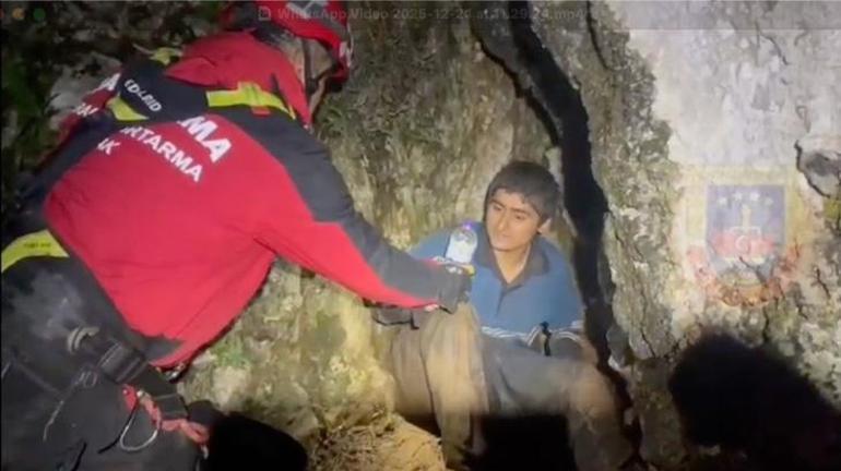 Komandolar dağdan gelen gizemli sesin peşinde Temas kuruldu, gerçek ortaya çıktı