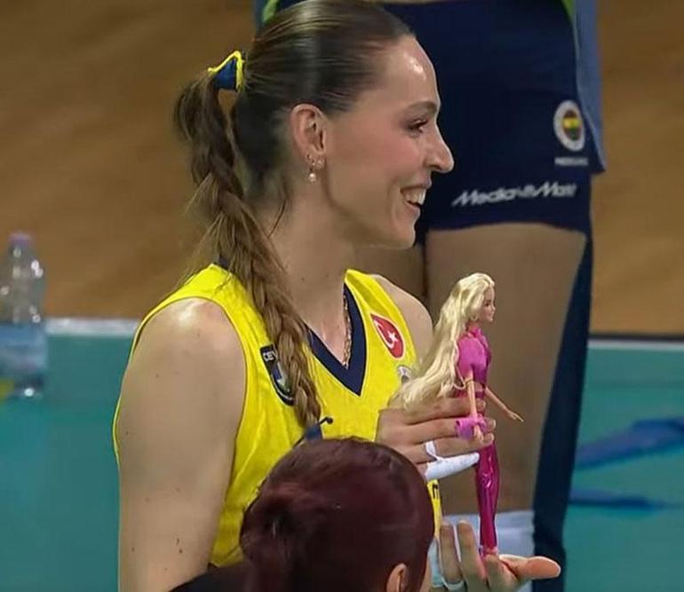 Eda Erdemden Arina için protesto