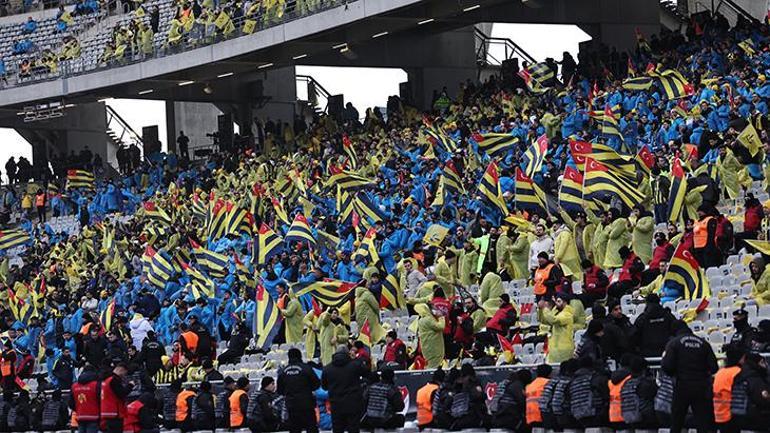 Fenerbahçede yağmurluklar için harcanan para ortaya çıktı