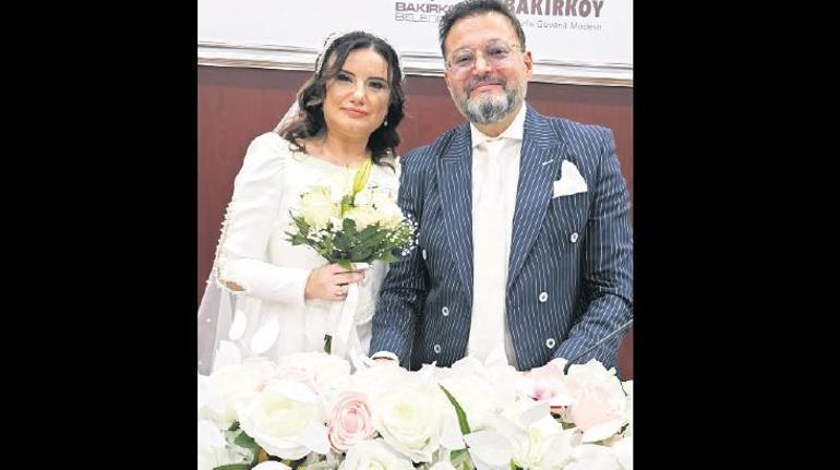 Cenk Eren, kim o şarkıcı