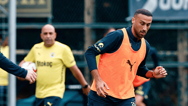 Fenerbahçede Cenk Tosun için karar verildi Yollar ayrıldı
