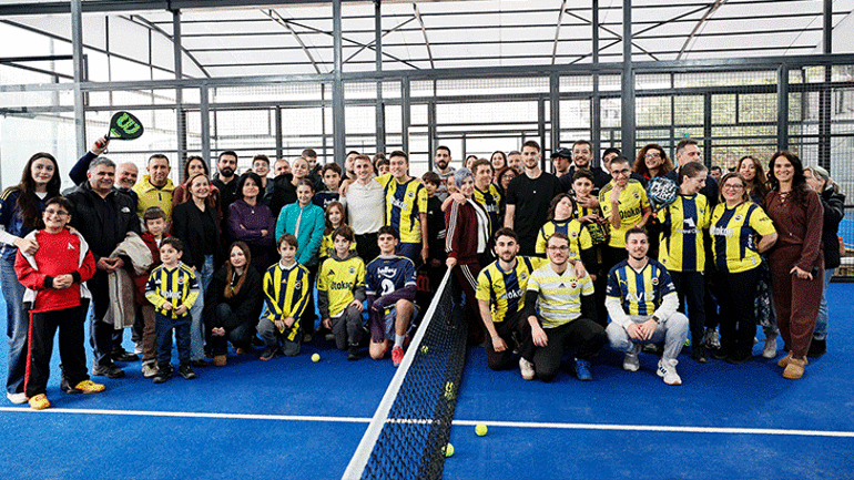 Fenerbahçede Kerem Aktürkoğlu ve İsmail Yüksek, otizm farkındalık etkinliğine katıldı