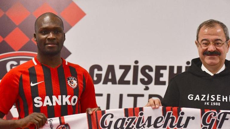 Efsane isimlerden Kanteye Fenerbahçe tavsiyesi Hiç düşünmeden Fenerbahçeye gitmelisin