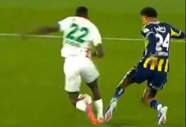 Alanyaspor - Fenerbahçe maçının tartışmalı pozisyonları Trioda değerlendirildi Hakem ekibi sınıfa kaldı