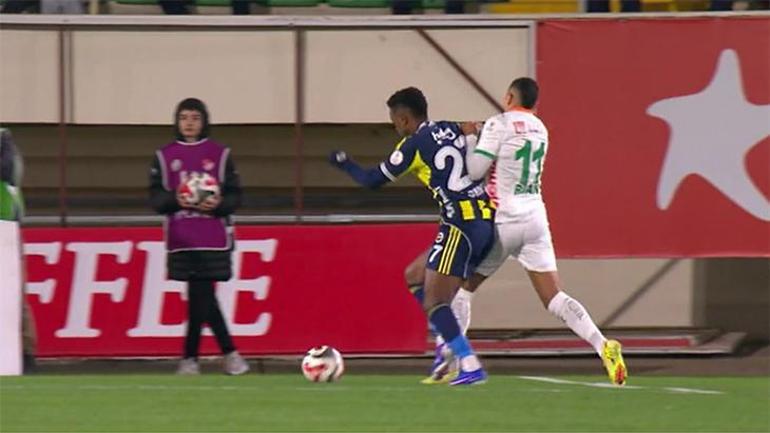 Alanyaspor - Fenerbahçe maçının tartışmalı pozisyonları Trioda değerlendirildi Hakem ekibi sınıfa kaldı