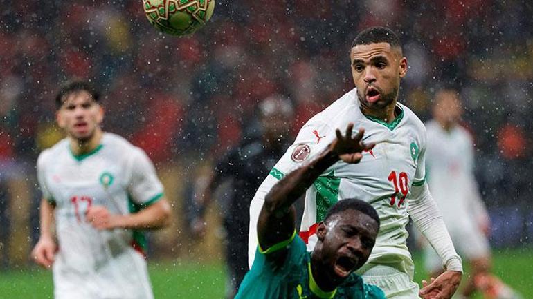Afrika Kupasındaki olaylı final sonrası Fenerbahçenin golcüsü En-Nesyri gözyaşlarını tutamadı