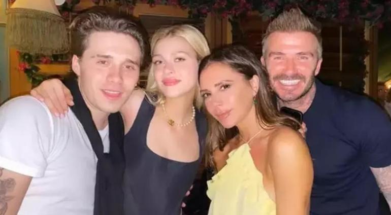 Tüm ailesini engellemişti Brooklyn Beckham mesajlarıyla tek tek ifşa etti