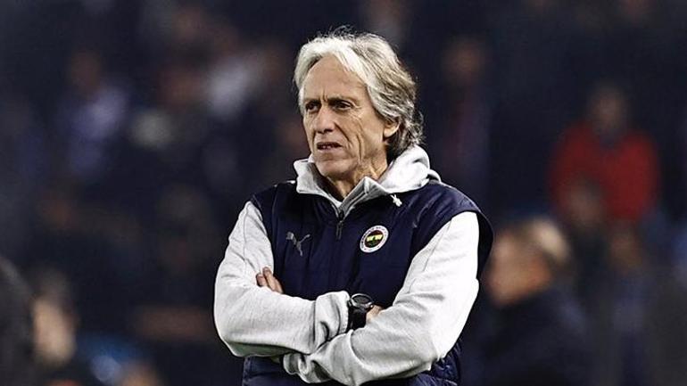 Eski Fenerbahçeli futbolcudan Jose Mourinho için şok sözler Karakter eksikliği vardı