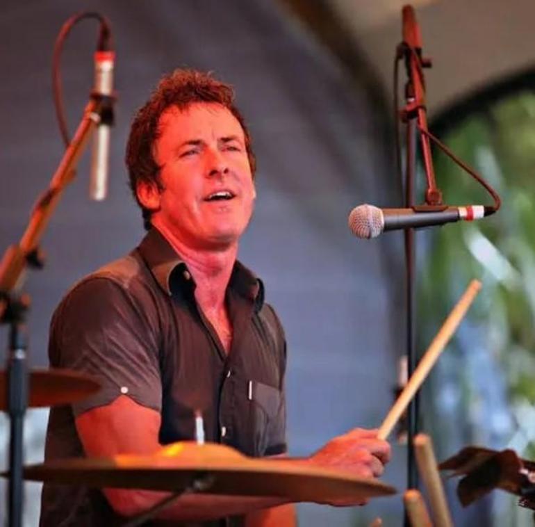 Pankreas kanseri ile mücadele ediyordu Ünlü müzisyenden acı haber