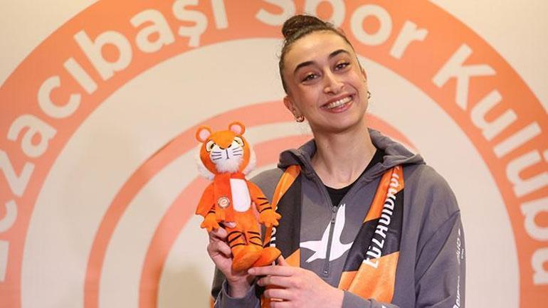 Eczacıbaşı, Elif Şahinin sözleşmesini uzattı