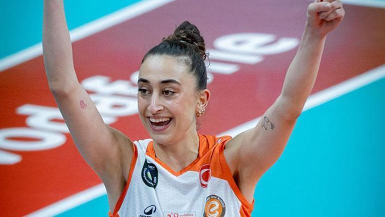 Eczacıbaşı, Elif Şahinin sözleşmesini uzattı