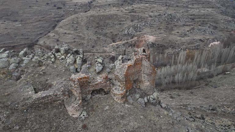 1830 metrede zamana meydan okuyan kale: 1000 yıldır ayakta