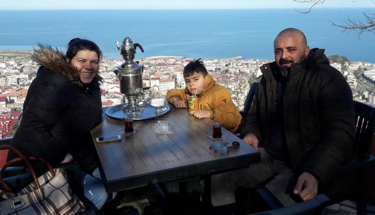 Gişelerde korkunç ölüm Yolcu otobüsü çarptığı aracı gişelerde sıkıştırdı, görüntüler ortaya çıktı