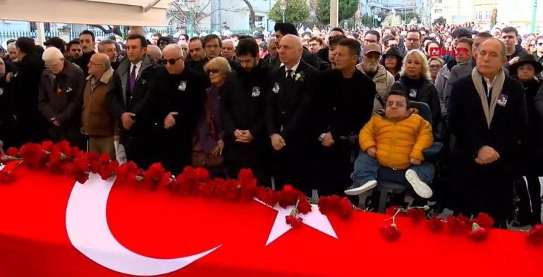 Haldun Dormene veda Cenazede usta oyuncu İzzet Günay fenalaştı