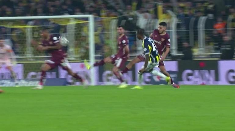 Fenerbahçe - Göztepe maçının tartışmalı pozisyonlarını eski hakemler değerlendirdi Skriniara sarı verilmemesi kabul edilemez