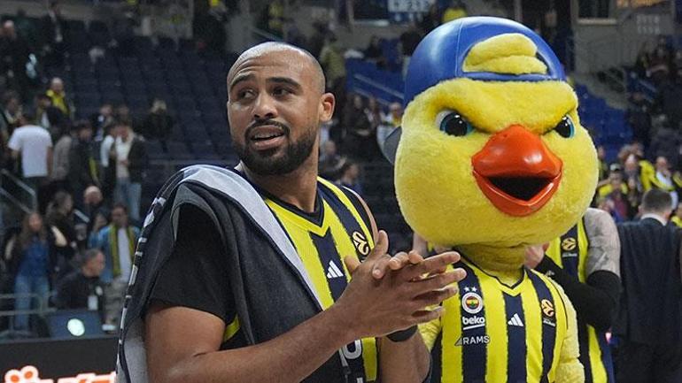 Euroleaguede Türk derbisi Fenerbahçe, Anadolu Efesi mağlup etti