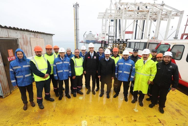 Bakan Bayraktar: 2 yılda 200 milyon metreküplük gazı gemilerle alır hale geleceğiz