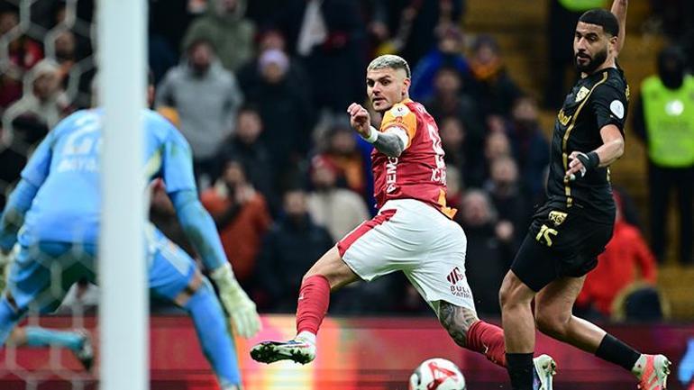 Galatasarayda Mauro Icardiden bir rekor daha Efsane ismi yakaladı