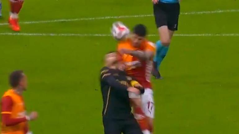 Galatasaray-Kayserispor maçının tartışmalı pozisyonlarını eski hakemler değerlendirdi Bariz ikinci sarı kart