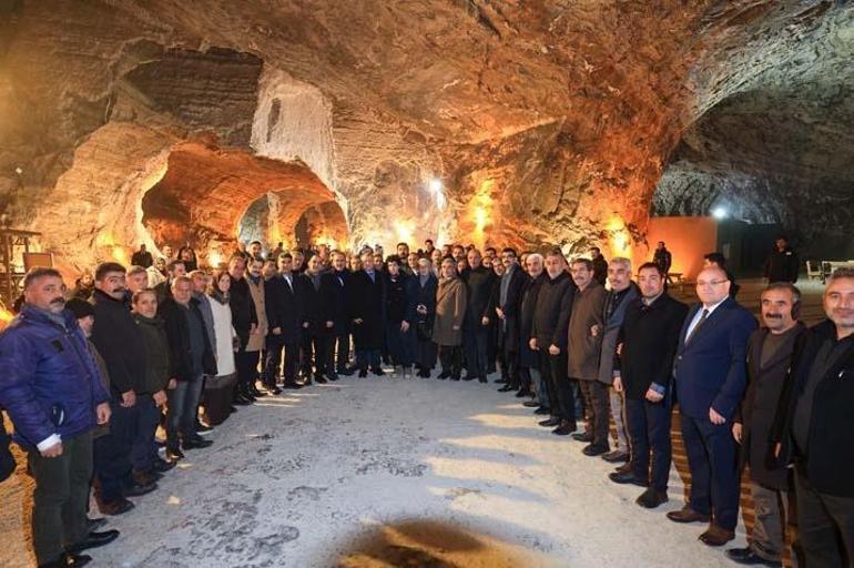 12 derecede tarih ve şifa Kasapoğlu’ndan Iğdır’ın yeraltı hazinesine övgü: Mutlaka gidin görün