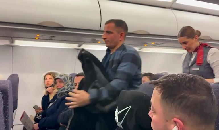 İstanbul yolunda uçakta ilginç an Kalkışı durdurdu, herkesten helallik istedi