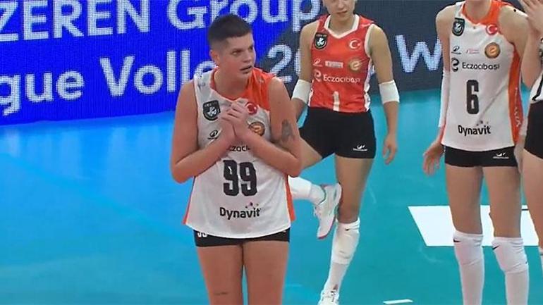 Eczacıbaşı Milanoyu devirdi, Ebrar Karakurta İtalyada çirkin hareket Babayla zor yarışırlar