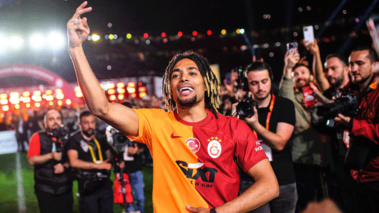 Galatasaray, Sacha Boeyi resmen açıkladı