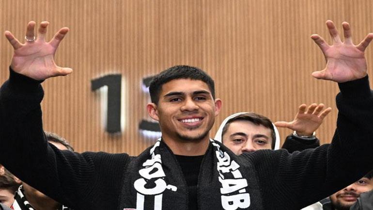 Beşiktaş transferi duyurdu Devis Vasquez İstanbula geldi