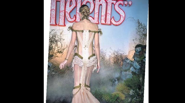 Victoria tarzıyla büyüledi