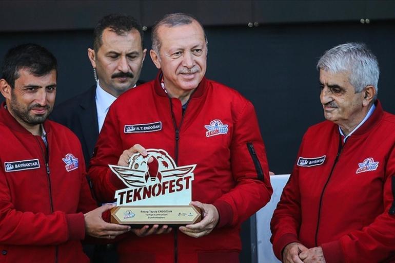 Özdemir Bayraktar belgeseli D-Smart GOda