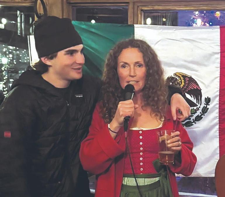 Kış Olimpiyatlarında ana-oğul tarihe geçtiler