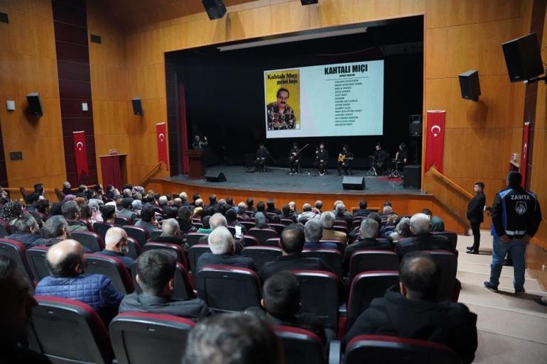 Sevenleri onu unutmadı Kahtalı Mıçe şarkılarıyla anıldı