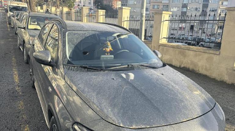 Gökten çamur yağdı oto yıkamacılar doldu