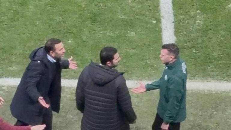 Galatasarayda Okan Buruk çılgına döndü Kırmızı kart itirazı