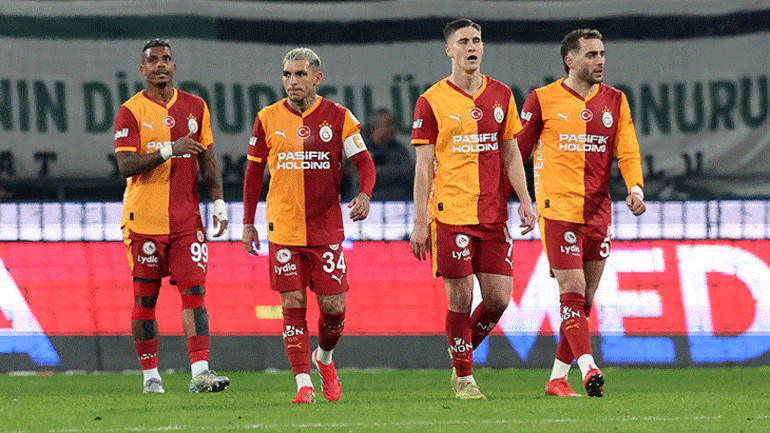 Hasan Şaştan mağlubiyet sonrası Galatasaraylı yıldızlara sert tepki Kendinizi ne zannediyorsunuz