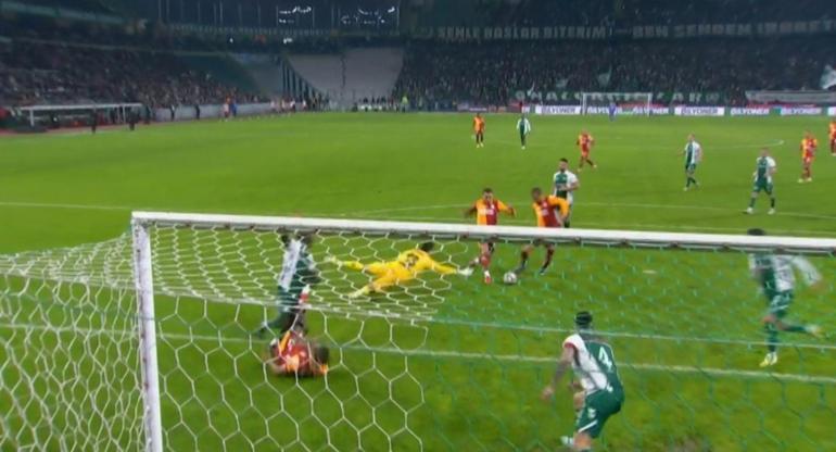 Başkan Dursun Özbekten TFFye yanıt: Galatasarayın 500 yıllık kültüründe ayak oyunları yoktur