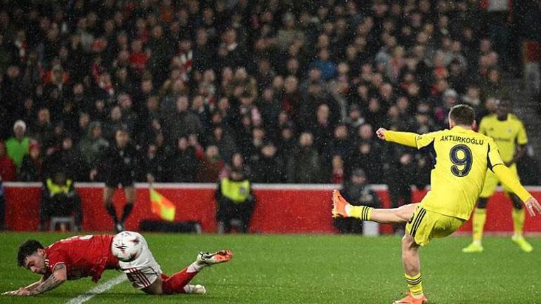 Fenerbahçede Kerem Aktürkoğlu golünü attı Tarihe geçmeyi başardı