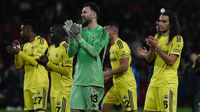 İngiliz basını yazdı: Nottingham Forest, Fenerbahçeden kıl payı kurtuldu, taraftar yuhaladı